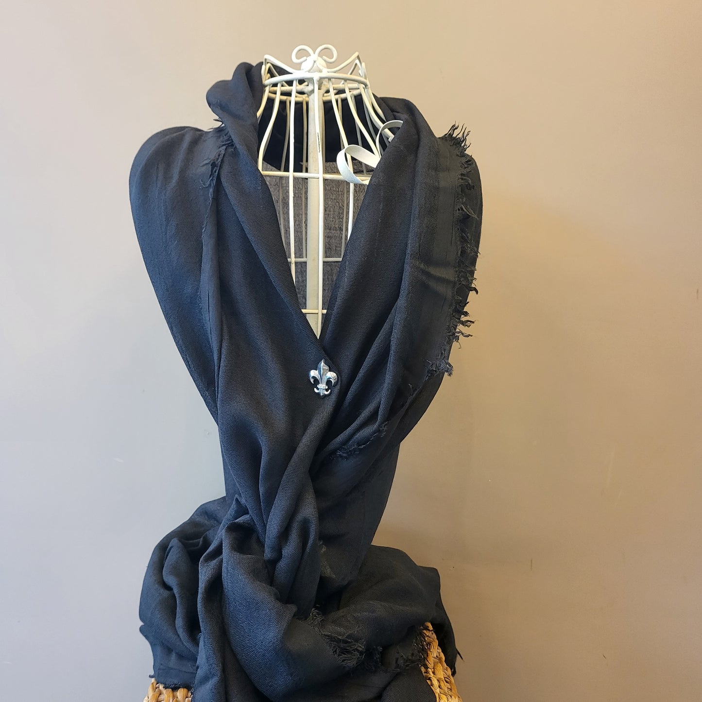 Black - Nero stole, scarf and duster