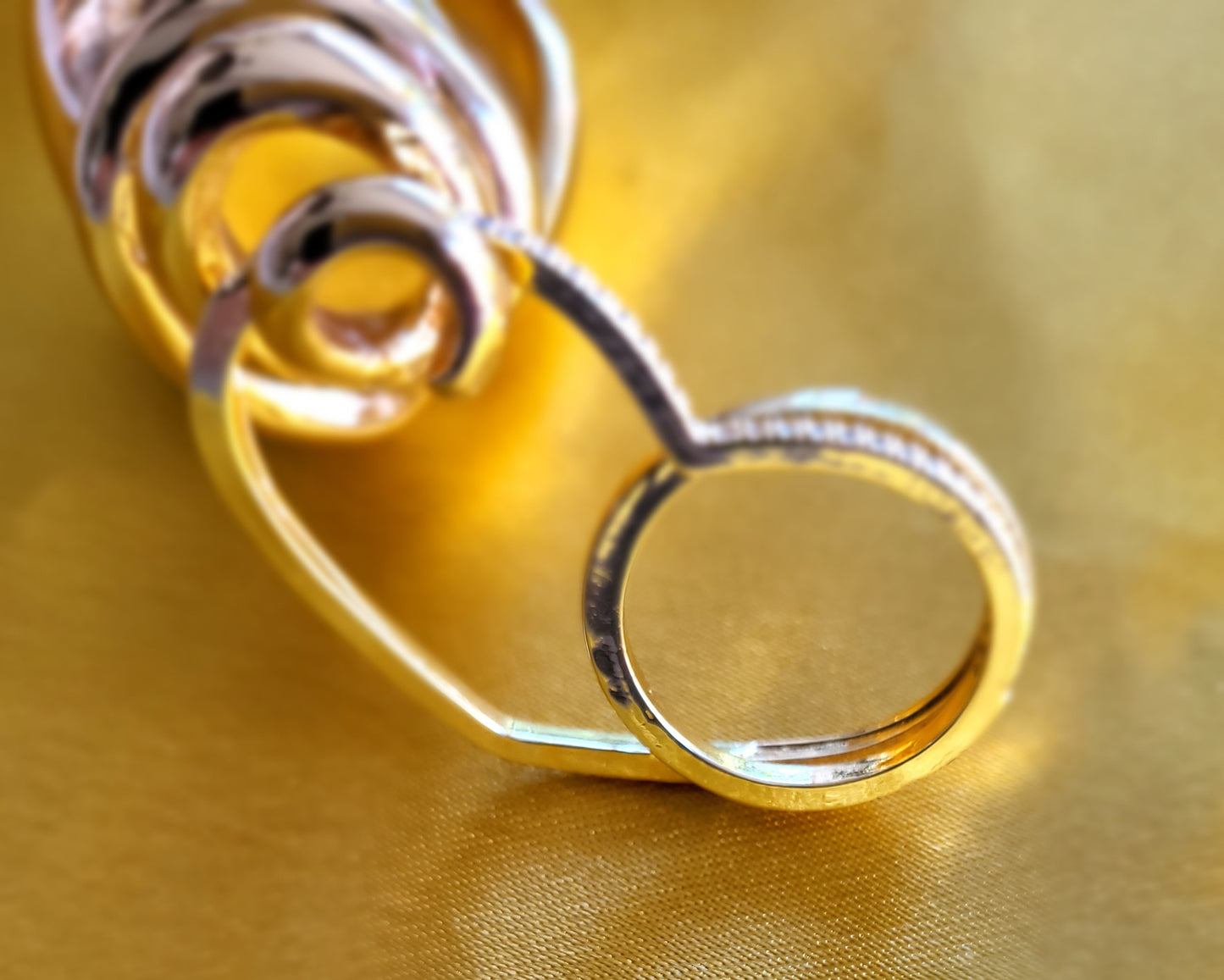 Double Heart Gold Metal Ring with Sparkle – for stole closure or finishing